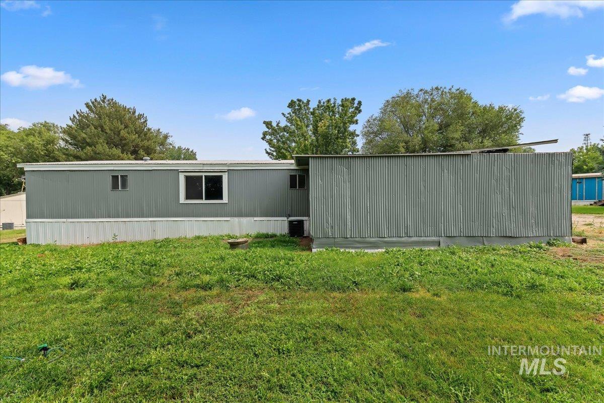 15881 Purple Sage Rd, Caldwell, Idaho 83706, 4 Bedrooms, 2 Bathrooms, Residential For Sale, Price $79,900,MLS 98997491