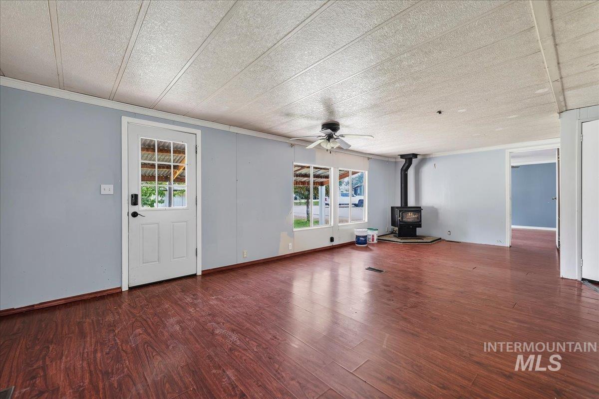15881 Purple Sage Rd, Caldwell, Idaho 83706, 4 Bedrooms, 2 Bathrooms, Residential For Sale, Price $79,900,MLS 98997491