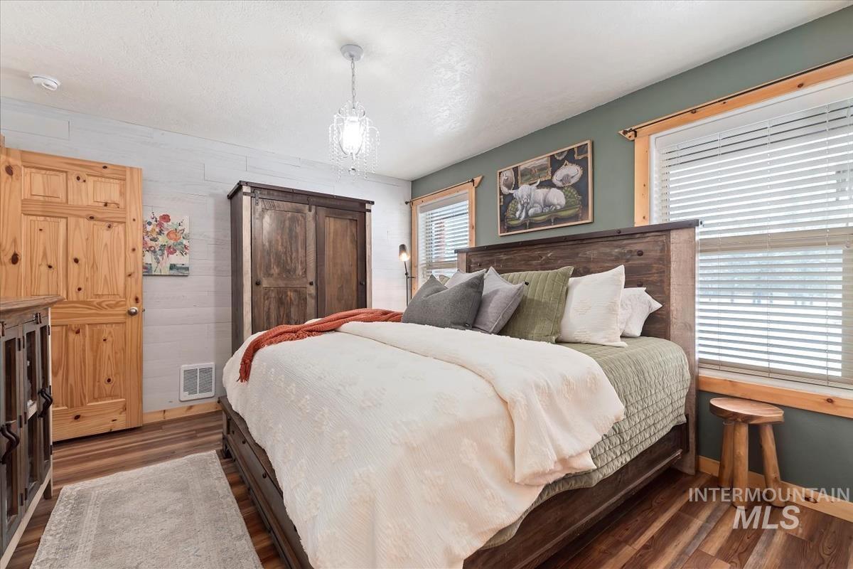 3 Boone Rd, Garden Valley, Idaho 83622, 3 Bedrooms, 2 Bathrooms, Residential For Sale, Price $689,000, 98997494