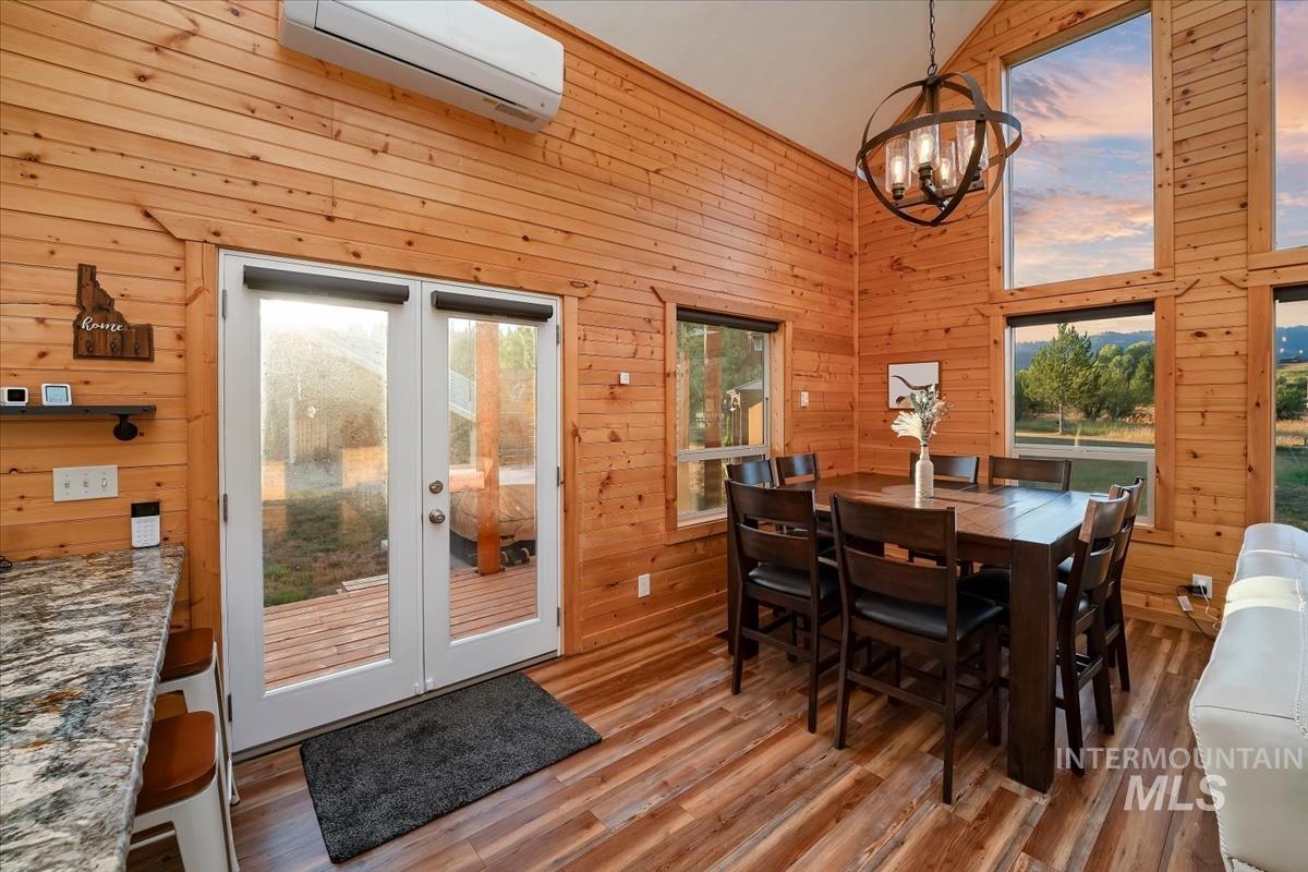 3 Boone Rd, Garden Valley, Idaho 83622, 3 Bedrooms, 2 Bathrooms, Residential For Sale, Price $669,000, 98997494