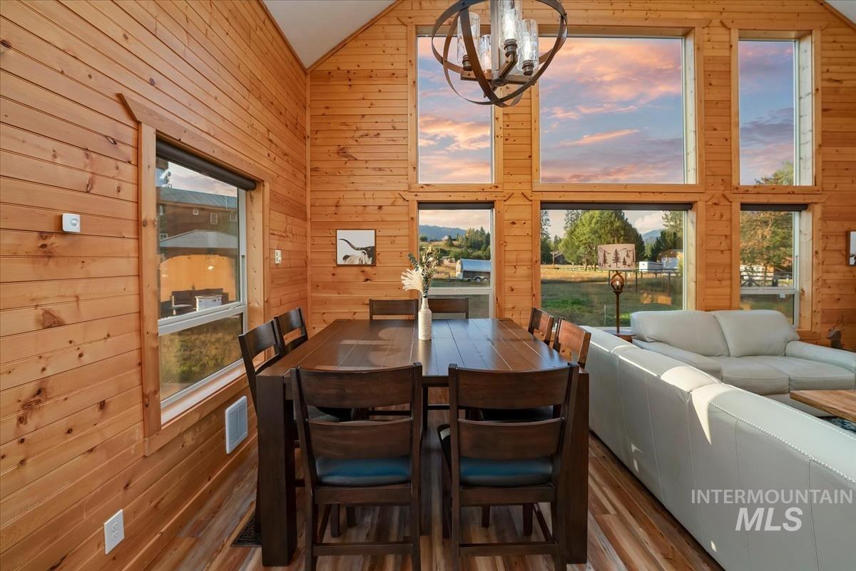 3 Boone Rd, Garden Valley, Idaho 83622, 3 Bedrooms, 2 Bathrooms, Residential For Sale, Price $669,000, 98997494