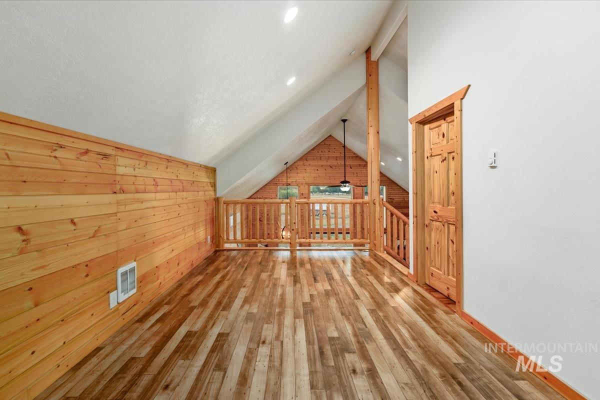 3 Boone Rd, Garden Valley, Idaho 83622, 3 Bedrooms, 2 Bathrooms, Residential For Sale, Price $669,000, 98997494