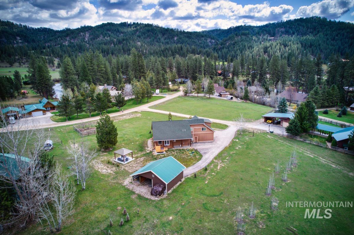 3 Boone Rd, Garden Valley, Idaho 83622, 3 Bedrooms, 2 Bathrooms, Residential For Sale, Price $689,000, 98997494