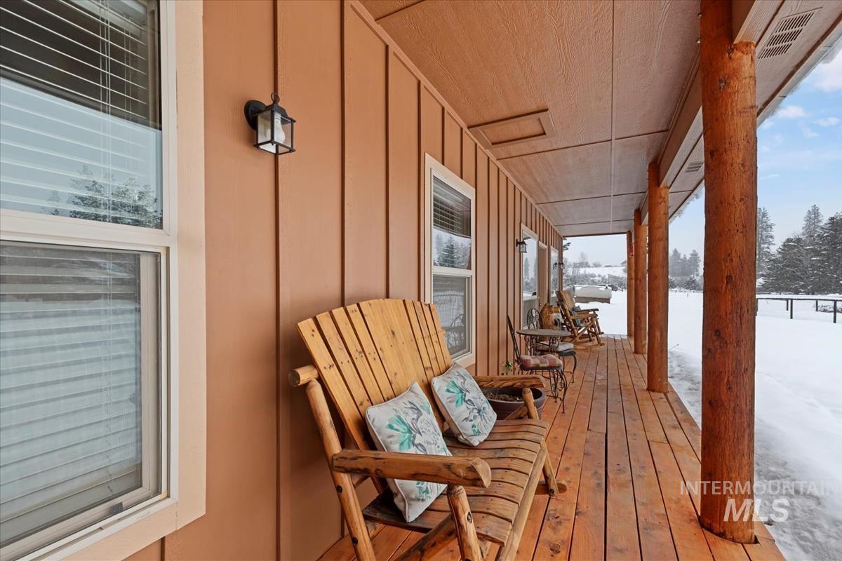 3 Boone Rd, Garden Valley, Idaho 83622, 3 Bedrooms, 2 Bathrooms, Residential For Sale, Price $689,000, 98997494