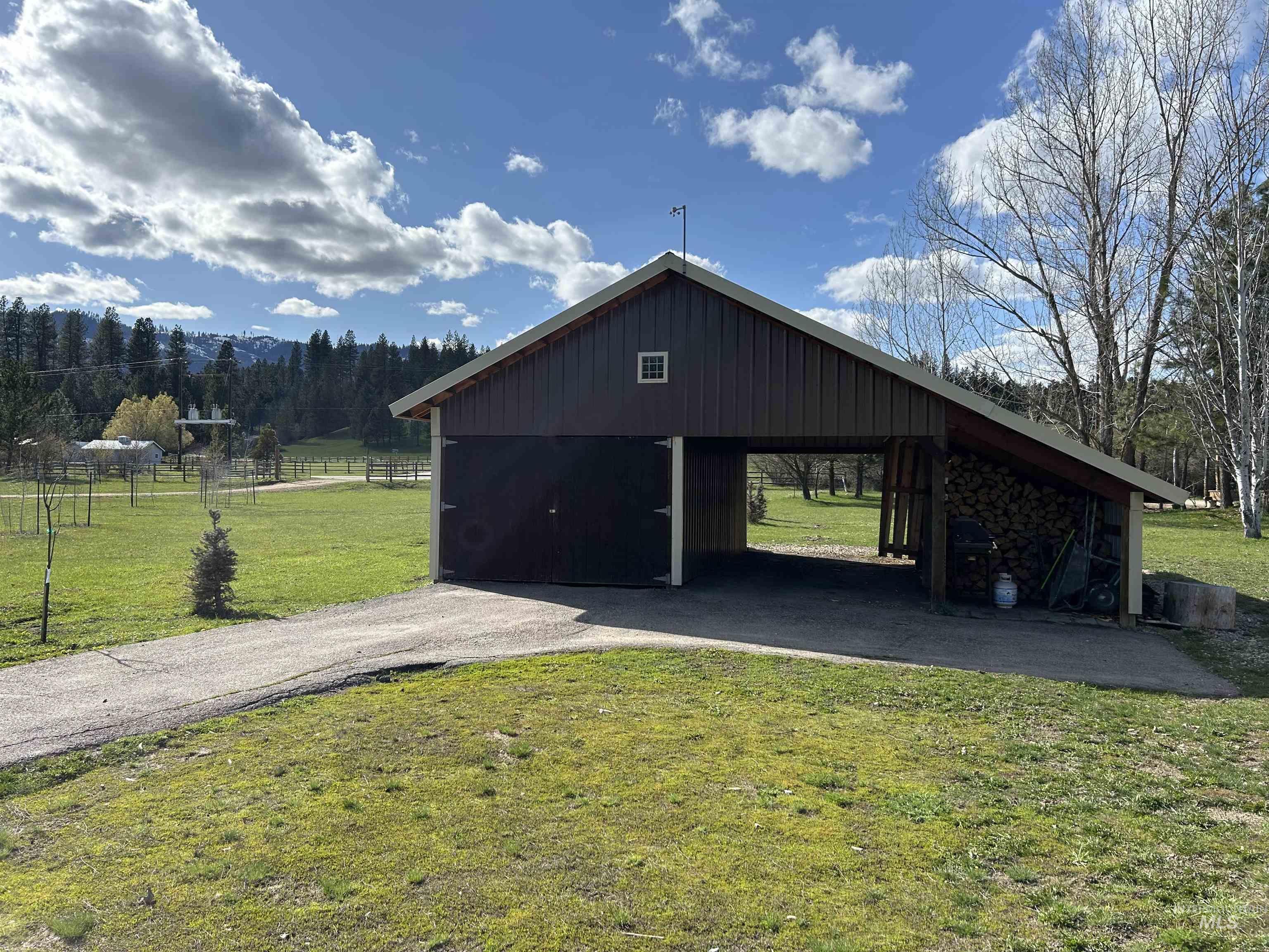 3 Boone Rd, Garden Valley, Idaho 83622, 3 Bedrooms, 2 Bathrooms, Residential For Sale, Price $689,000, 98997494