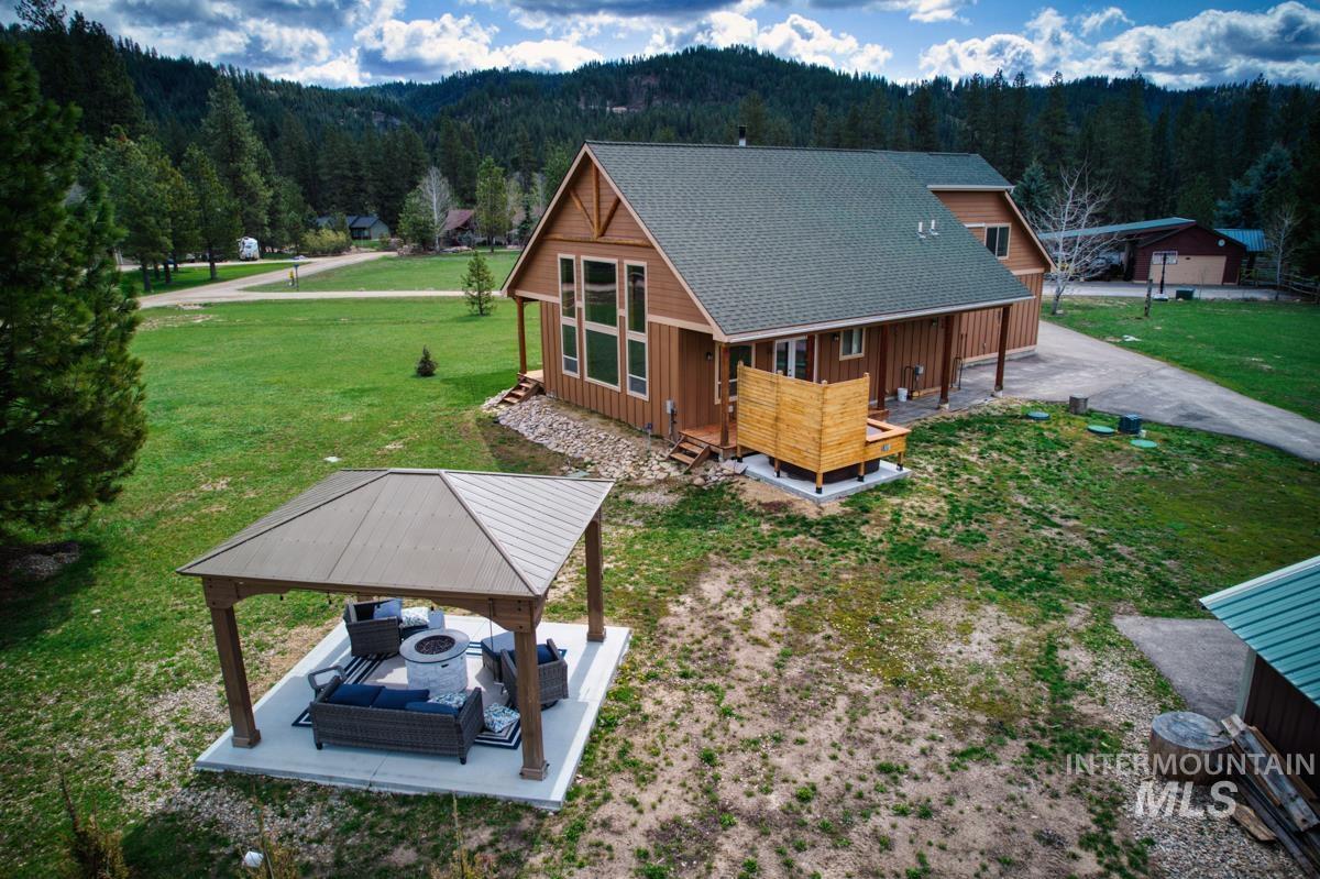 3 Boone Rd, Garden Valley, Idaho 83622, 3 Bedrooms, 2 Bathrooms, Residential For Sale, Price $689,000, 98997494