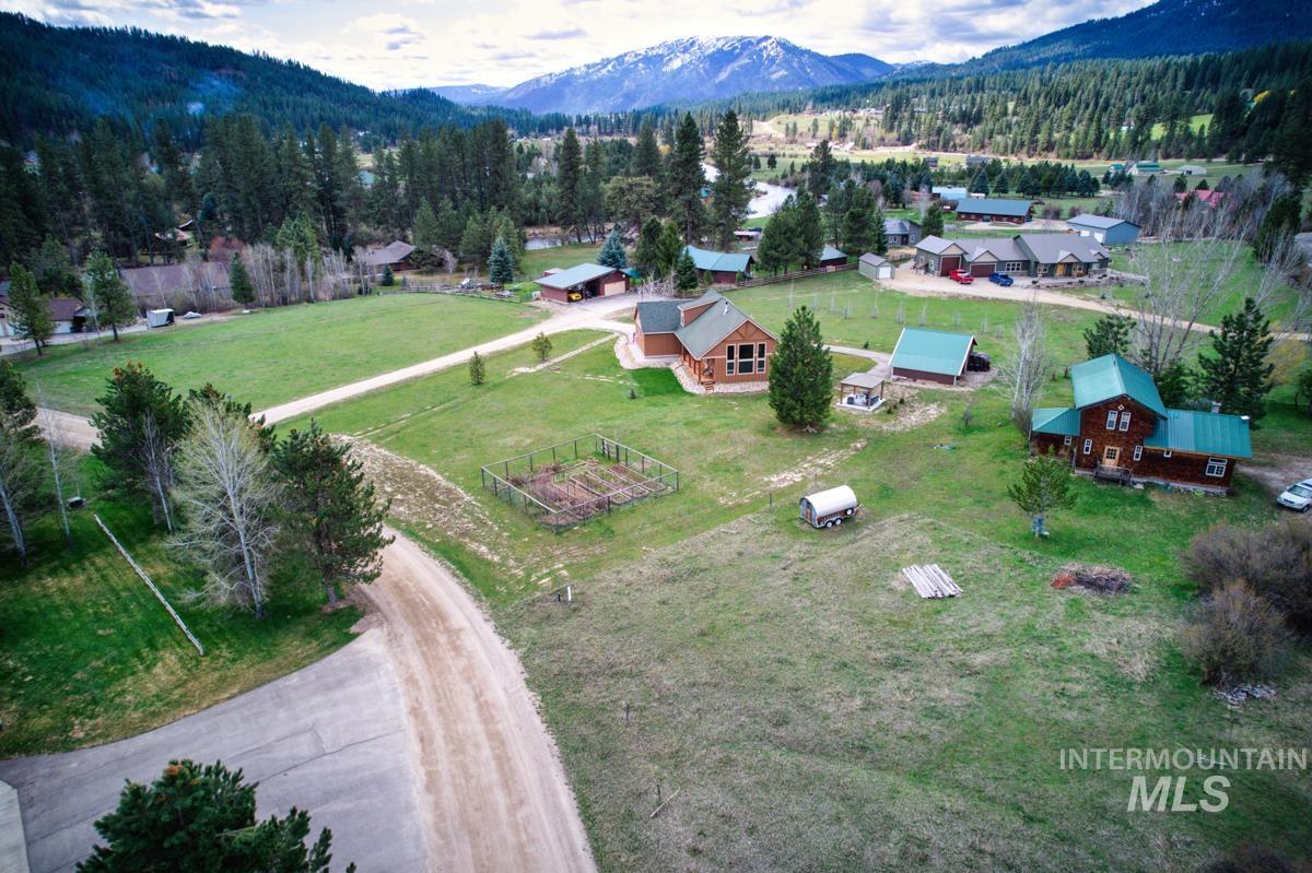 3 Boone Rd, Garden Valley, Idaho 83622, 3 Bedrooms, 2 Bathrooms, Residential For Sale, Price $689,000, 98997494
