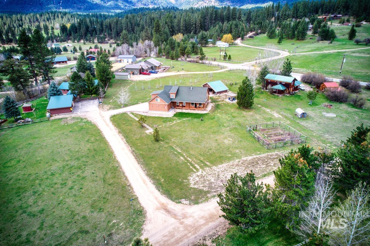 3 Boone Rd, Garden Valley, Idaho 83622, 3 Bedrooms, 2 Bathrooms, Residential For Sale, Price $689,000, 98997494