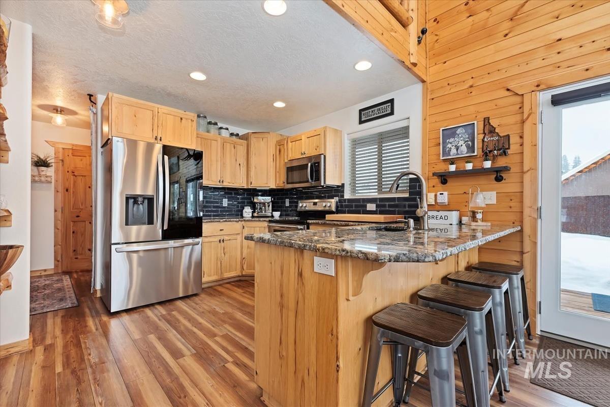 3 Boone Rd, Garden Valley, Idaho 83622, 3 Bedrooms, 2 Bathrooms, Residential For Sale, Price $689,000, 98997494