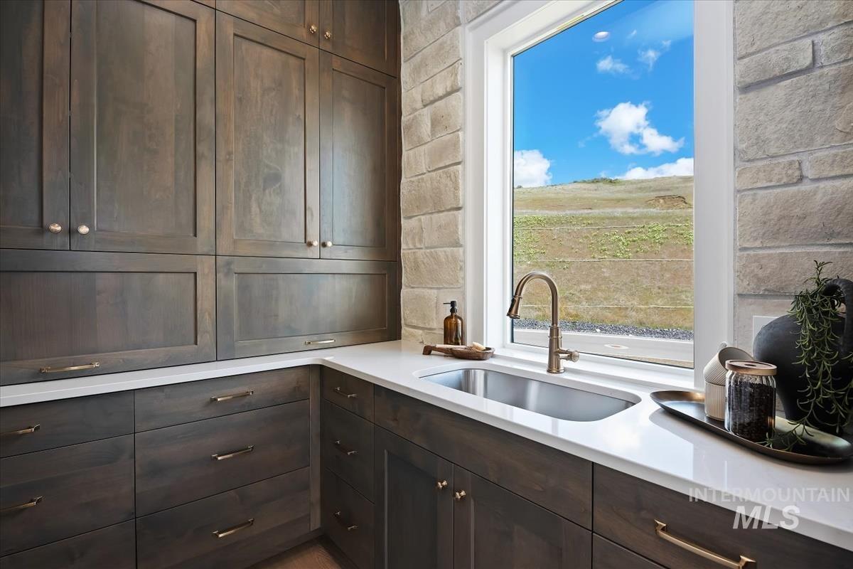 6410 W Carnock Dr., Eagle, Idaho 83616, 4 Bedrooms, 3 Bathrooms, Residential For Sale, Price $839,880, 98997499