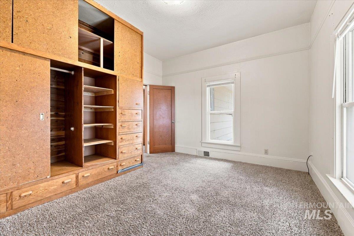 10909 Missouri Ave, Nampa, Idaho 83651, 3 Bedrooms, 2 Bathrooms, Residential For Sale, Price $600,000, 98997501