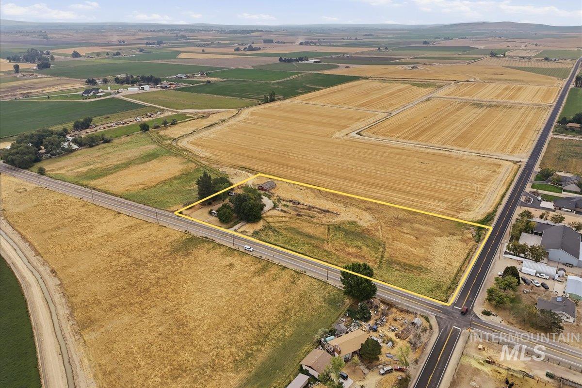 10909 Missouri Ave, Nampa, Idaho 83651, 3 Bedrooms, 2 Bathrooms, Residential For Sale, Price $600,000, 98997501