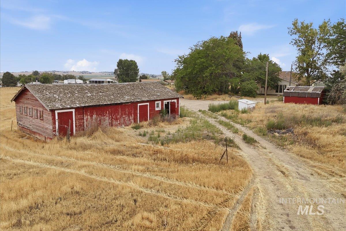 10909 Missouri Ave, Nampa, Idaho 83651, 3 Bedrooms, 2 Bathrooms, Residential For Sale, Price $600,000, 98997501