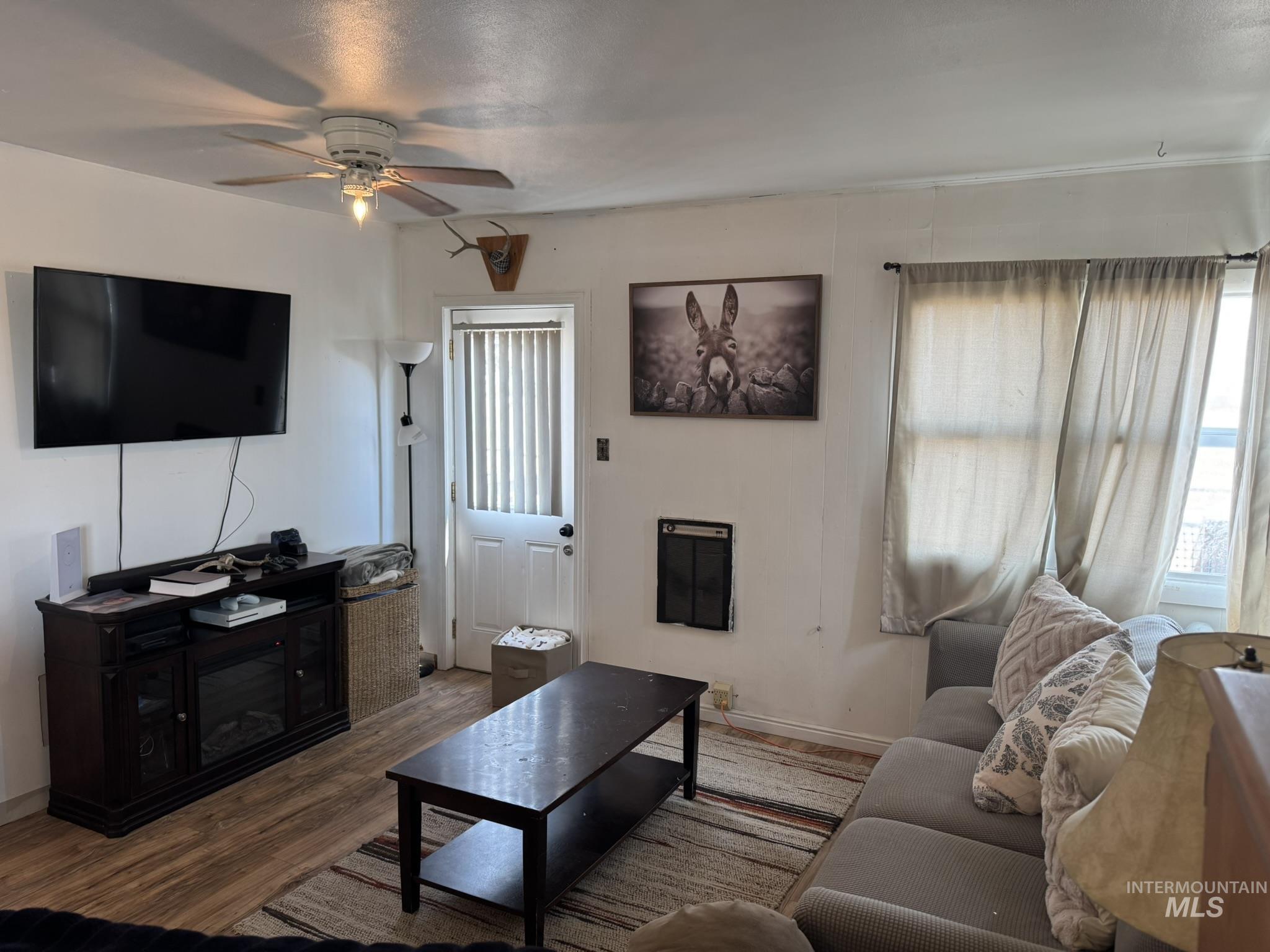 1329 N 1250 E, Richfield, Idaho 83349, 3 Bedrooms, 1 Bathroom, Residential For Sale, Price $275,000, 98997502