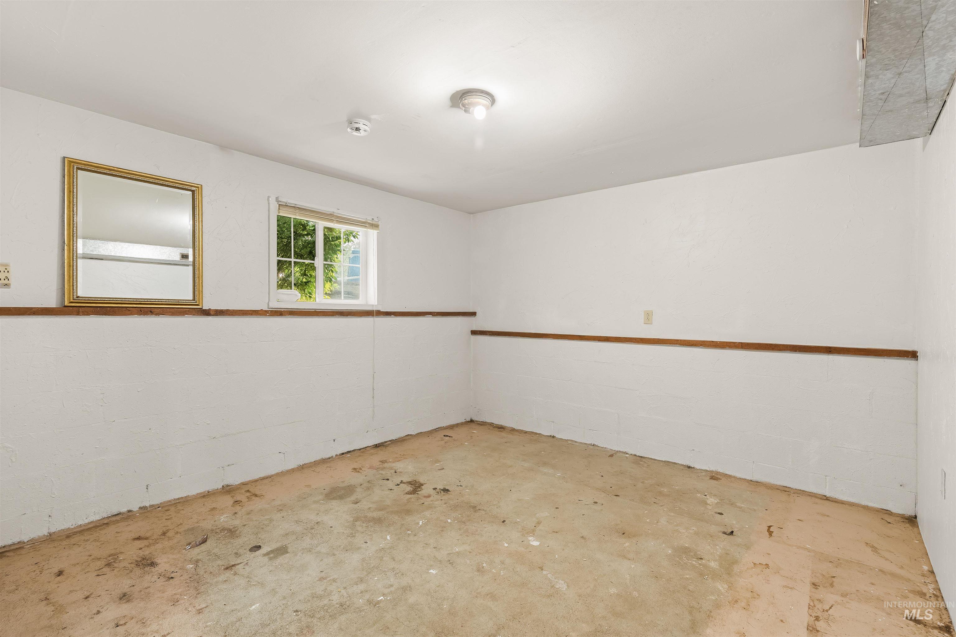 641 Croswell Ave, Reubens, Idaho 83548, 4 Bedrooms, 2 Bathrooms, Residential For Sale, Price $299,000, 98997503