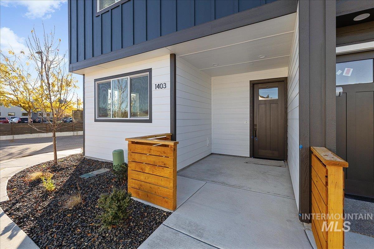 1408 N Cole Cottage Lane, Boise, Idaho 83704, 3 Bedrooms, 2.5 Bathrooms, Residential For Sale, Price $400,000, 98997504