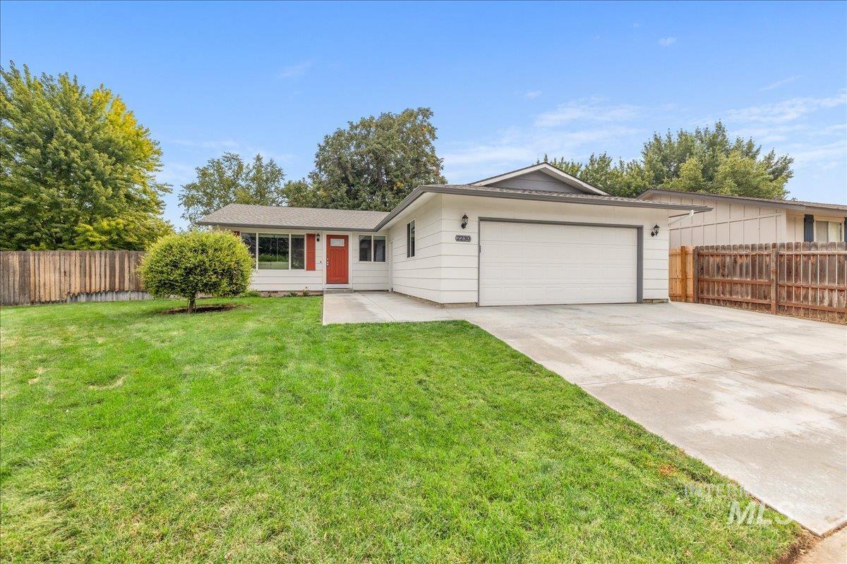 2230 N Constantine, Boise, Idaho 83704, 3 Bedrooms, 2 Bathrooms, Residential For Sale, Price $429,000, 98997506