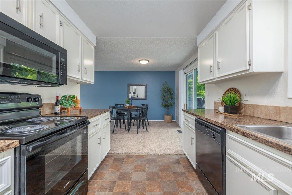 2230 N Constantine, Boise, Idaho 83704, 3 Bedrooms, 2 Bathrooms, Residential For Sale, Price $429,000, 98997506