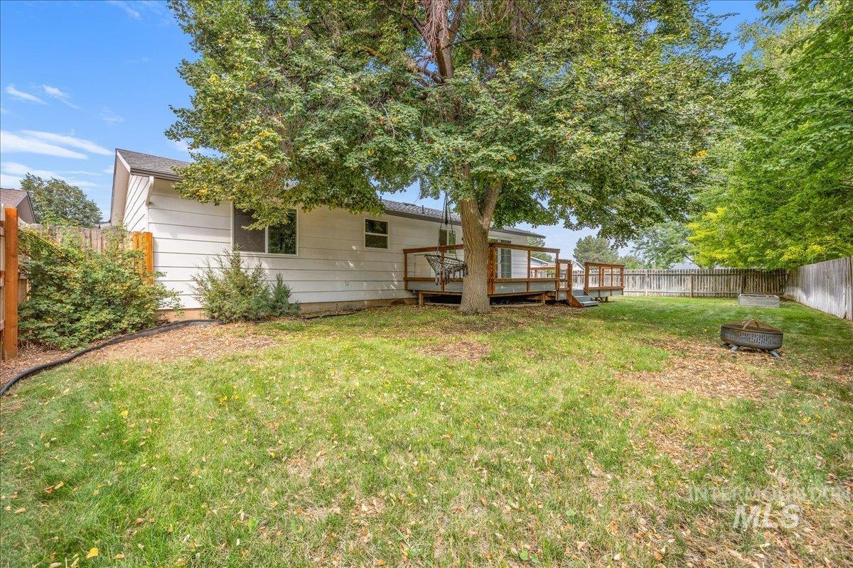 2230 N Constantine, Boise, Idaho 83704, 3 Bedrooms, 2 Bathrooms, Residential For Sale, Price $429,000, 98997506