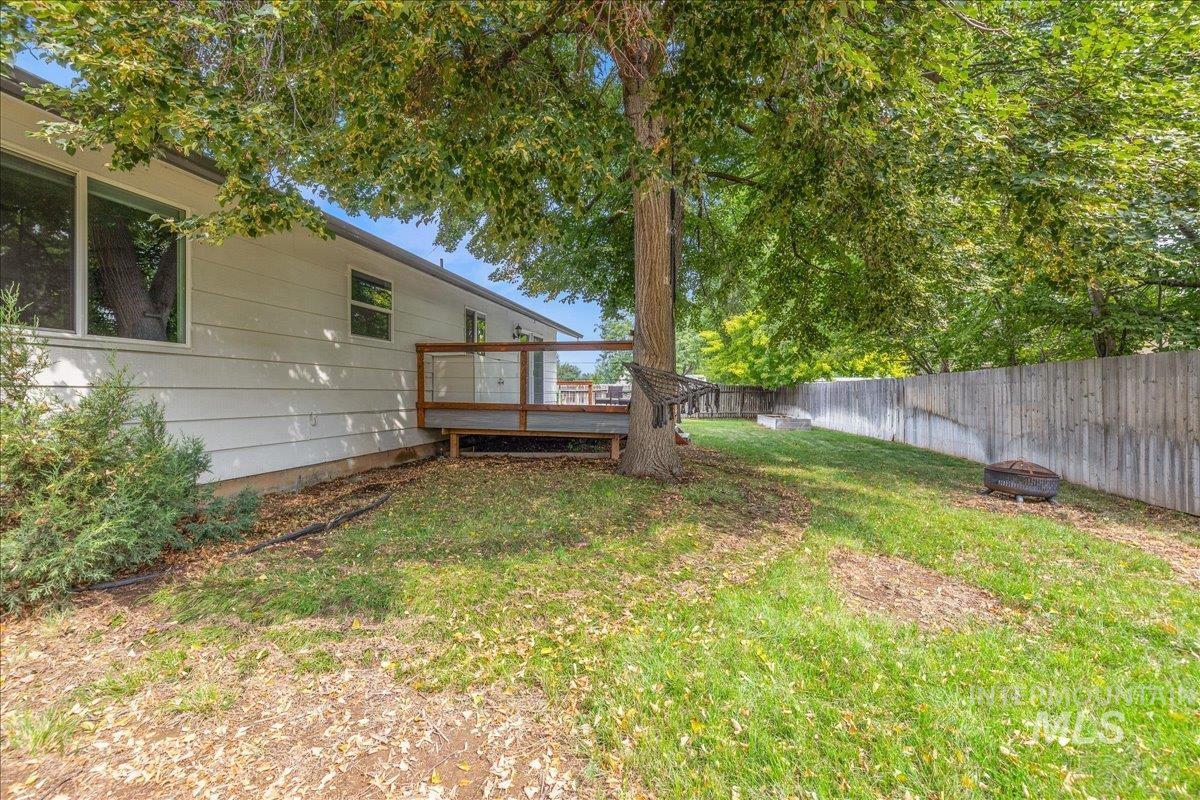 2230 N Constantine, Boise, Idaho 83704, 3 Bedrooms, 2 Bathrooms, Residential For Sale, Price $429,000, 98997506