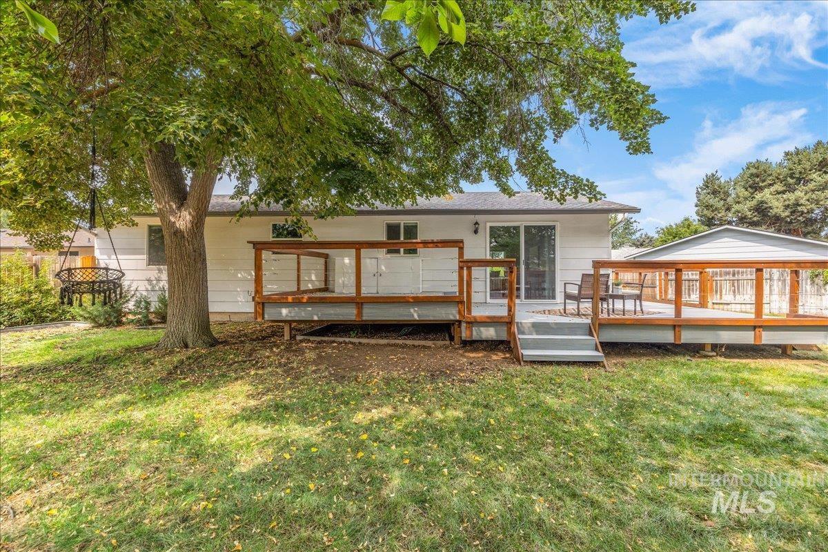 2230 N Constantine, Boise, Idaho 83704, 3 Bedrooms, 2 Bathrooms, Residential For Sale, Price $429,000, 98997506