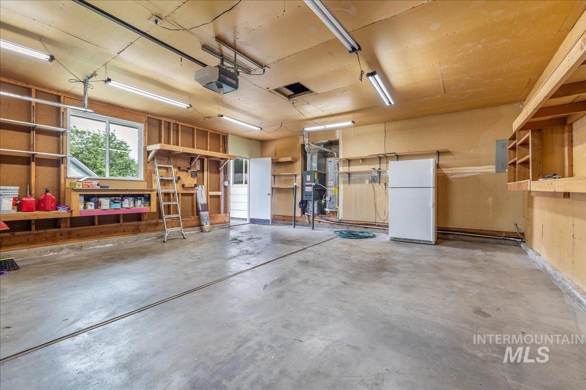 2230 N Constantine, Boise, Idaho 83704, 3 Bedrooms, 2 Bathrooms, Residential For Sale, Price $429,000, 98997506