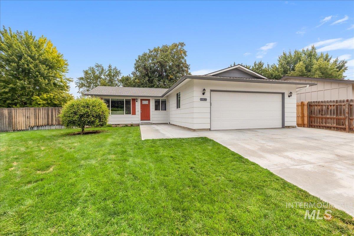 2230 N Constantine, Boise, Idaho 83704, 3 Bedrooms, 2 Bathrooms, Residential For Sale, Price $429,000, 98997506
