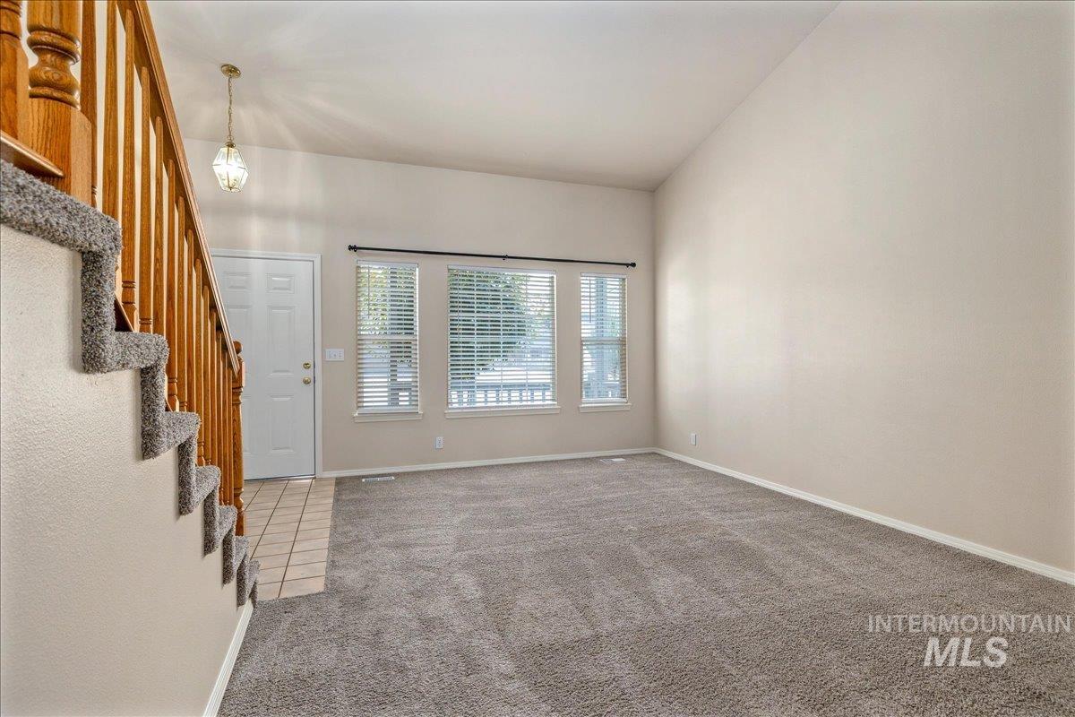 952 E Hawk St, Meridian, Idaho 83646, 3 Bedrooms, 2.5 Bathrooms, Residential For Sale, Price $430,000, 98997507