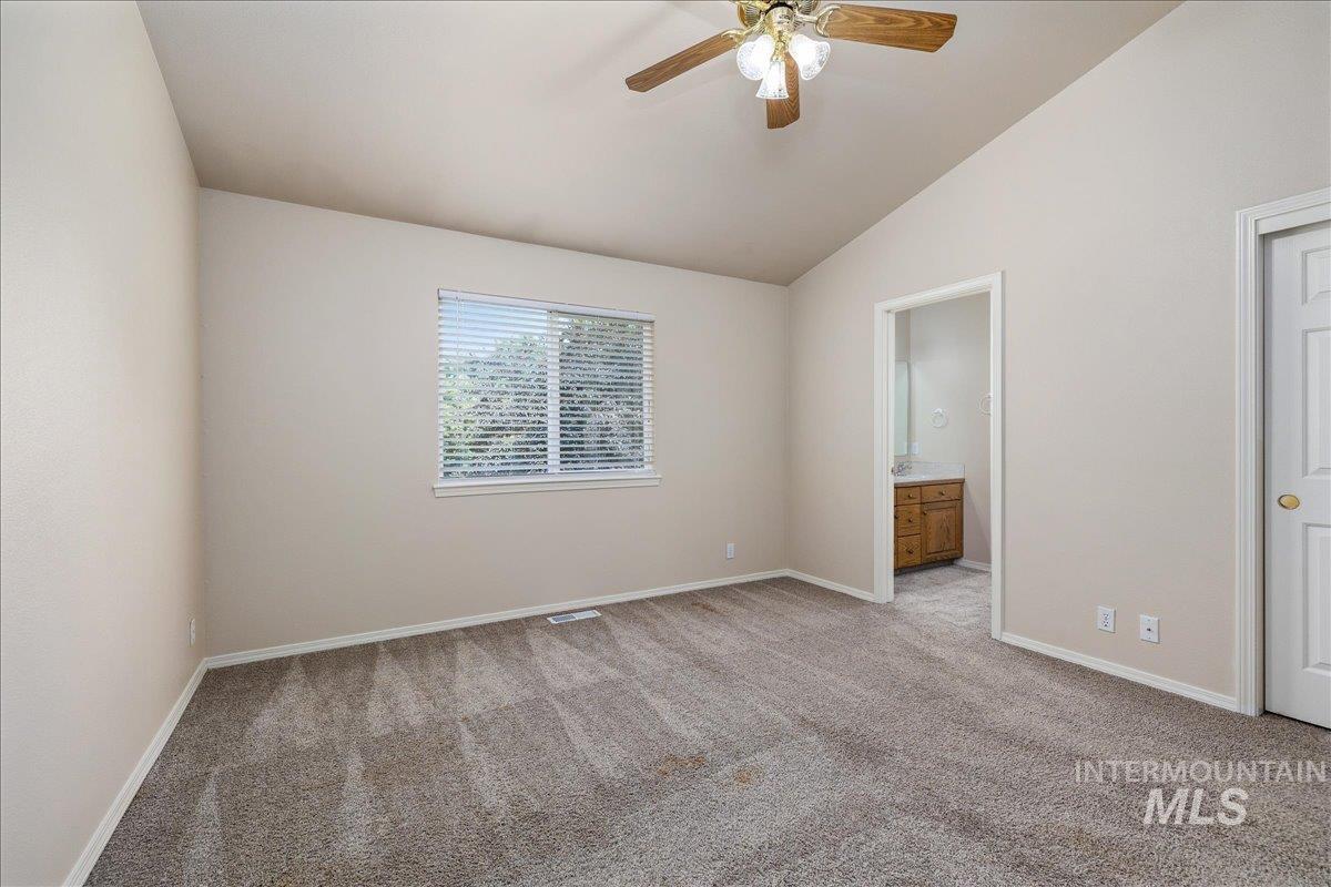 952 E Hawk St, Meridian, Idaho 83646, 3 Bedrooms, 2.5 Bathrooms, Residential For Sale, Price $430,000, 98997507