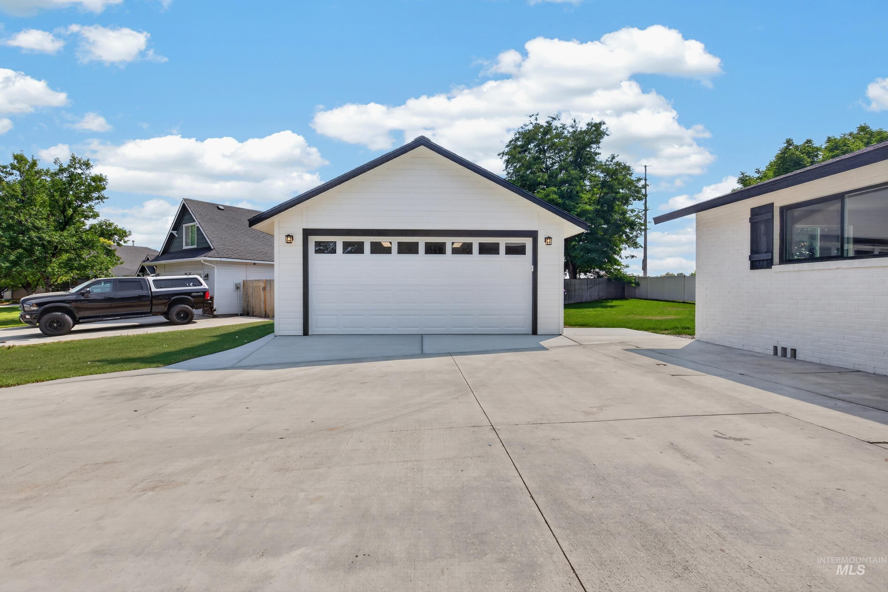 12151 W Tree Branch, Boise, Idaho 83709, 4 Bedrooms, 3 Bathrooms, Residential For Sale, Price $585,000, 98997508