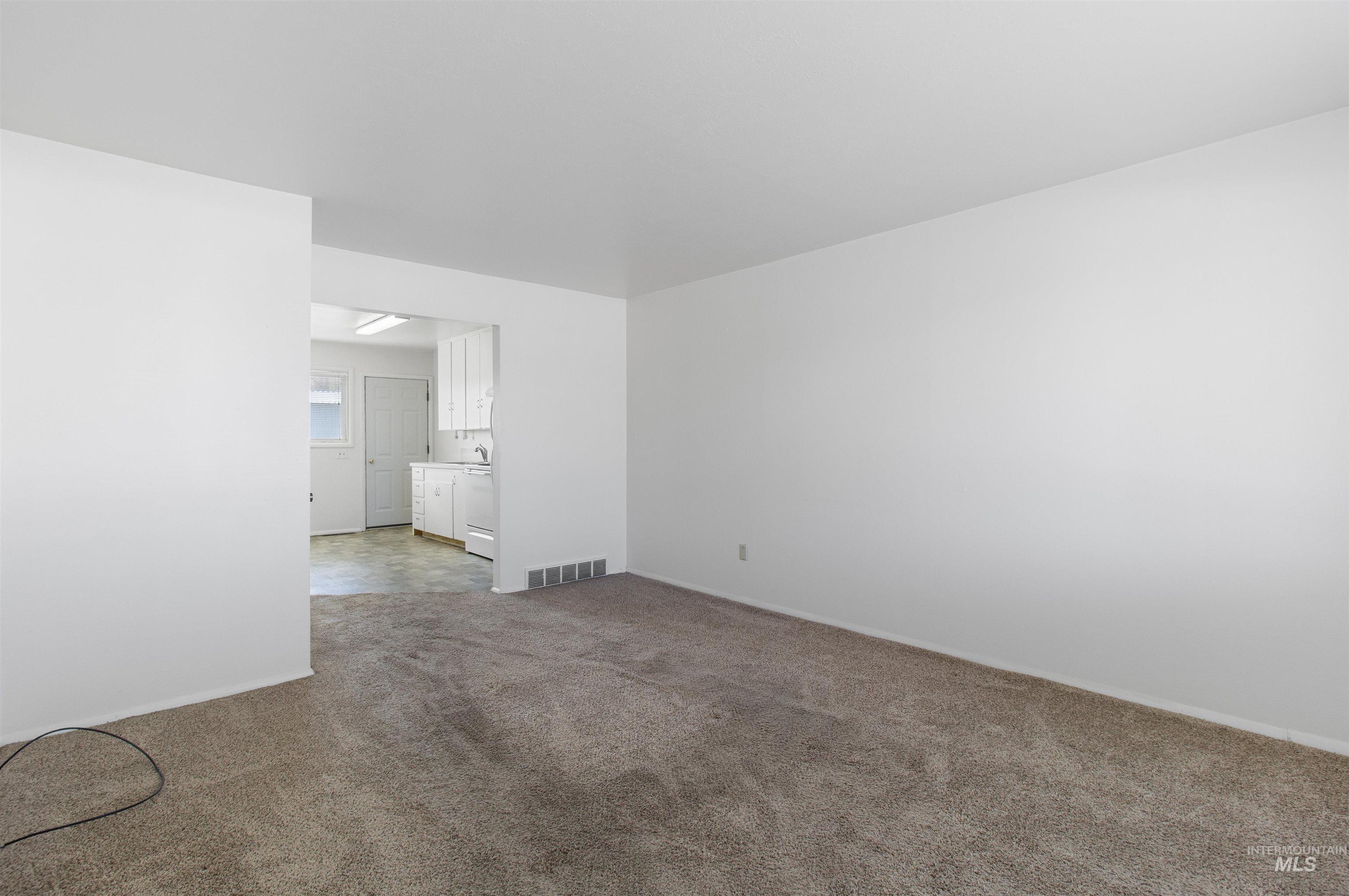 1334 Elmwood Circle, Twin Falls, Idaho 83301, 2 Bedrooms, 1 Bathroom, Residential Income For Sale, Price $769,500,MLS 98997509