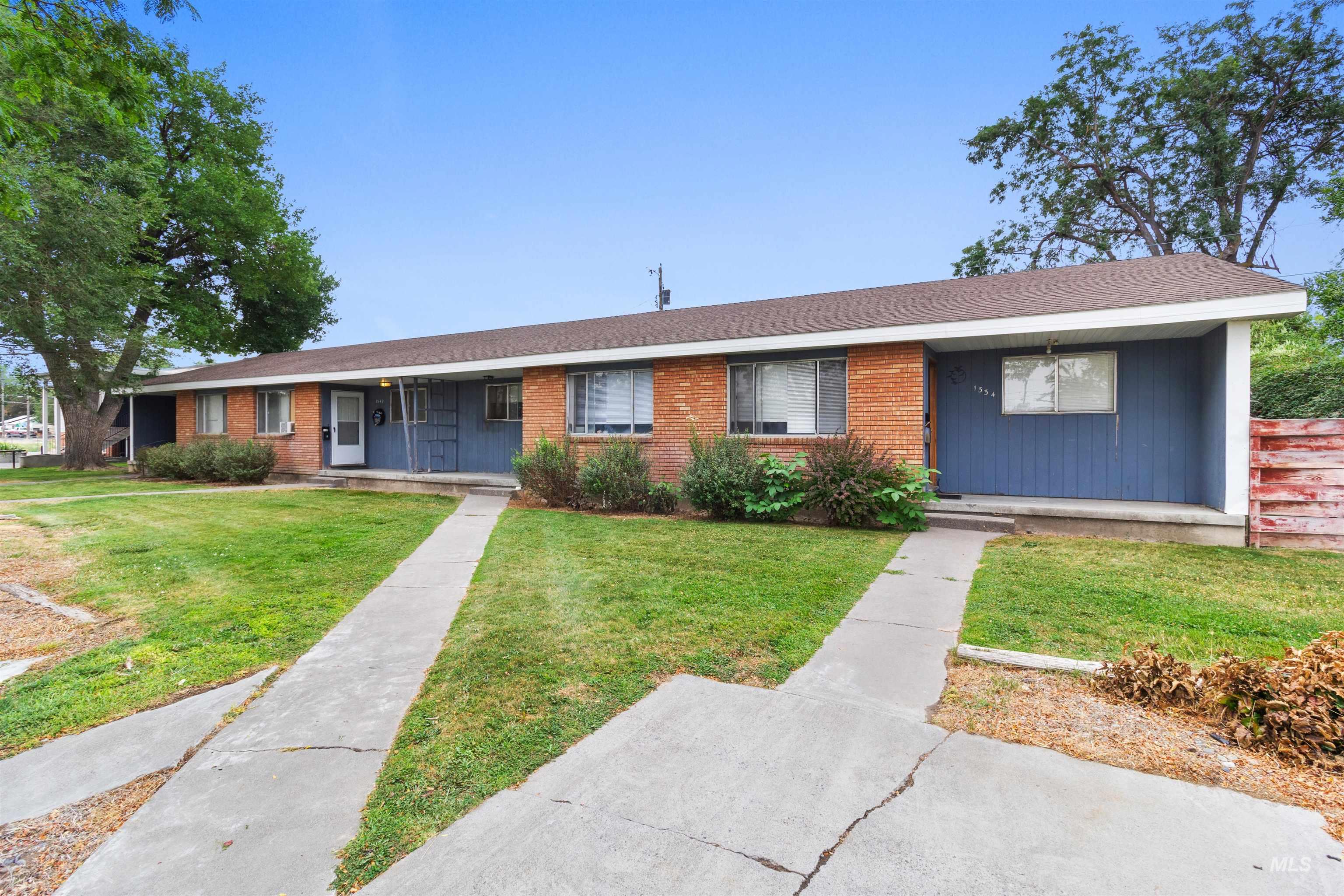 1334 Elmwood Circle, Twin Falls, Idaho 83301, 2 Bedrooms, 1 Bathroom, Residential Income For Sale, Price $769,500,MLS 98997509