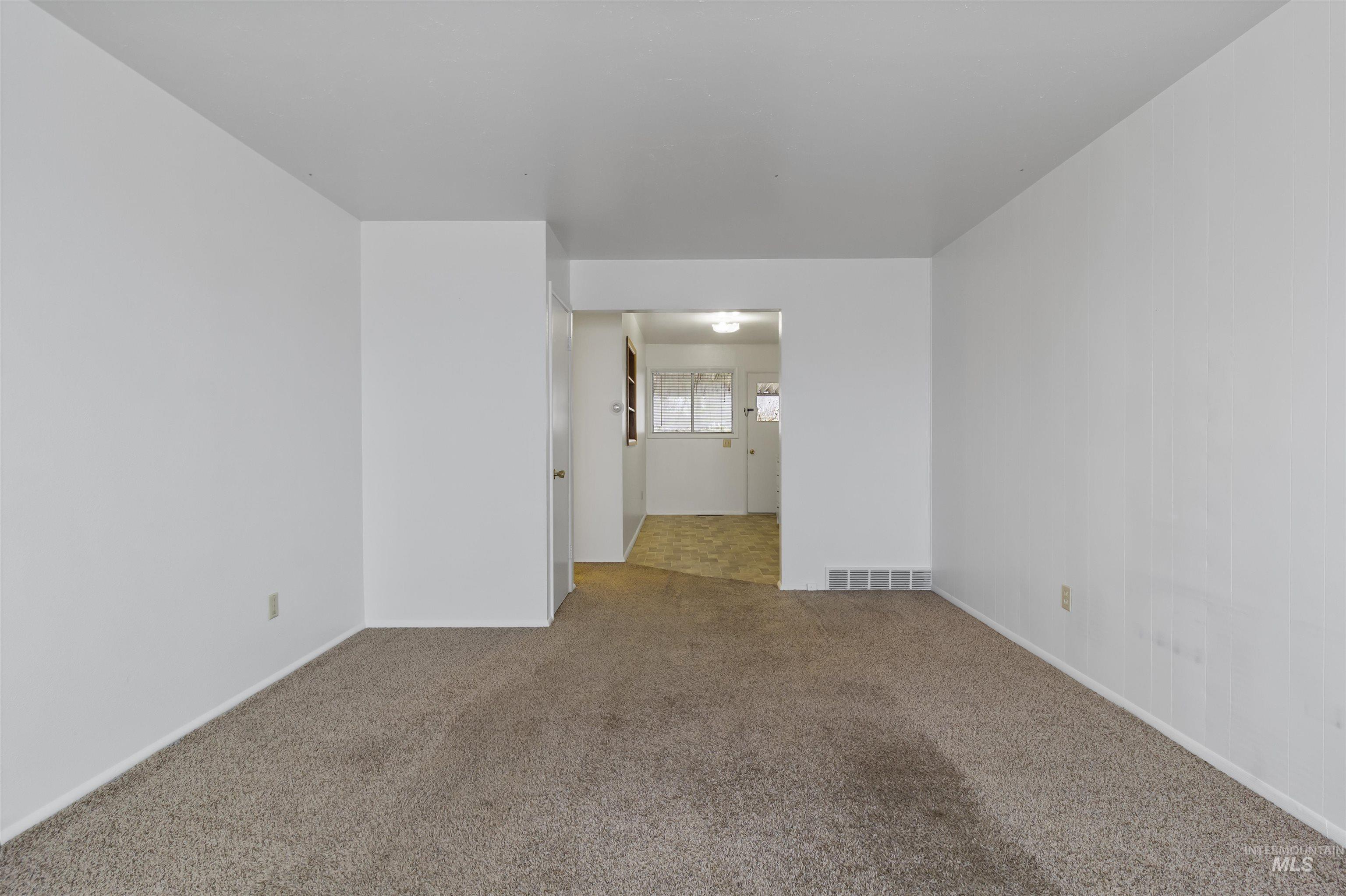 1334 Elmwood Circle, Twin Falls, Idaho 83301, 2 Bedrooms, 1 Bathroom, Residential Income For Sale, Price $769,500,MLS 98997509