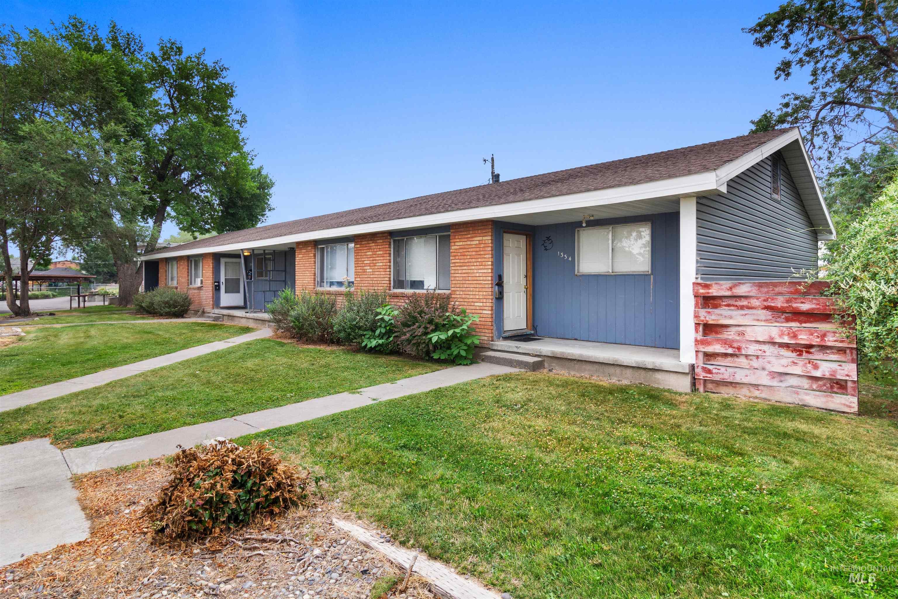1334 Elmwood Circle, Twin Falls, Idaho 83301, 2 Bedrooms, 1 Bathroom, Residential Income For Sale, Price $769,500,MLS 98997509