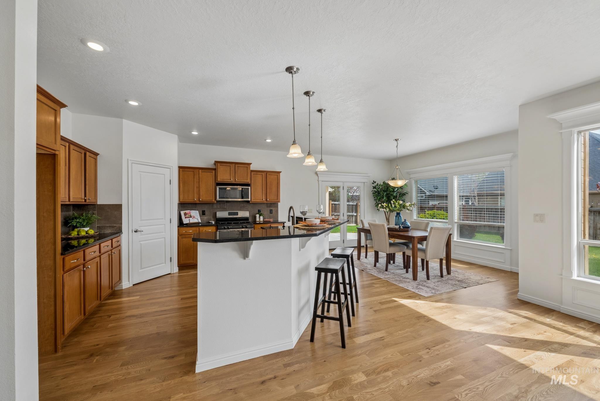 619 E Bonita Canyon, Meridian, Idaho 83642, 5 Bedrooms, 3 Bathrooms, Residential For Sale, Price $678,000,MLS 98997510