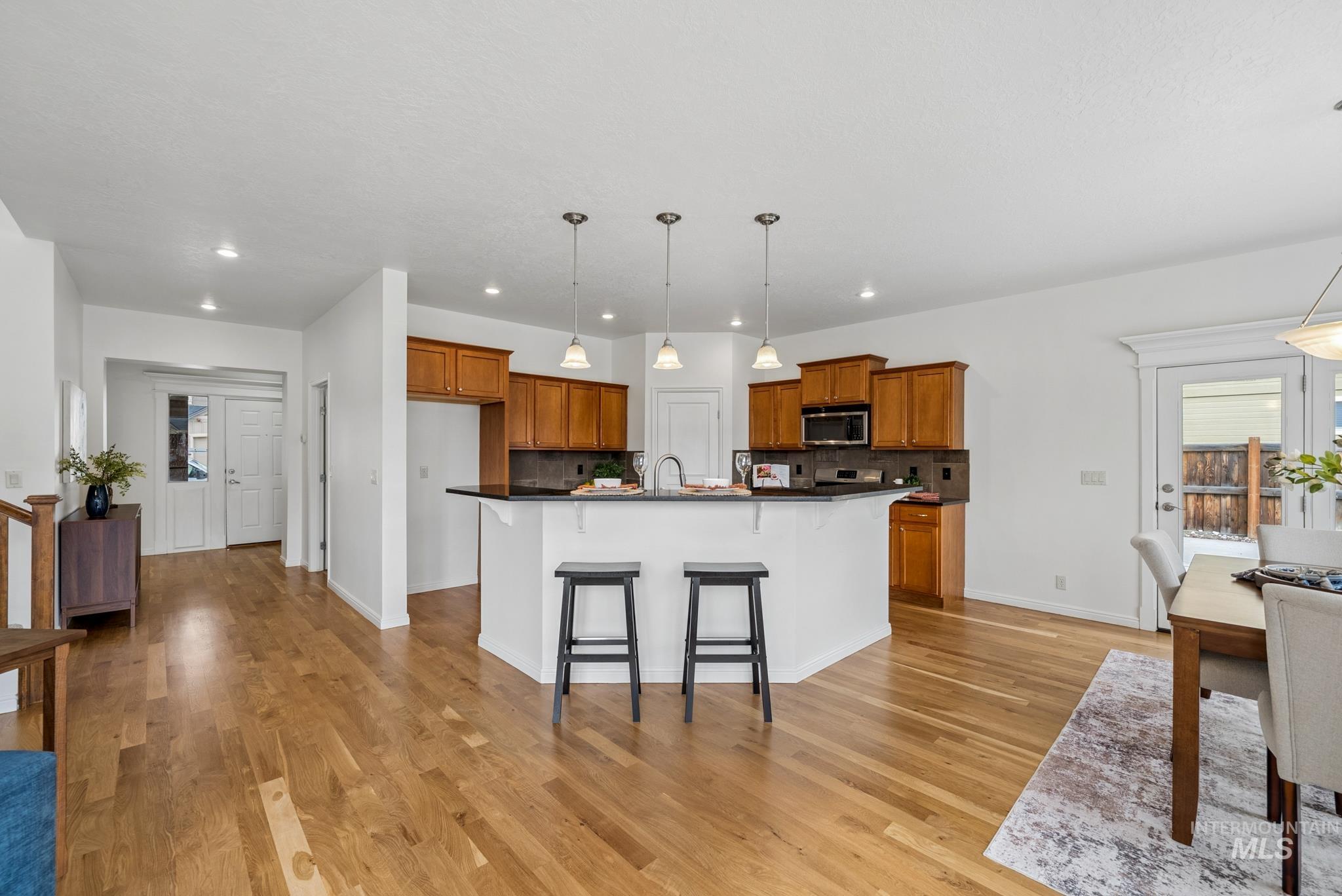 619 E Bonita Canyon, Meridian, Idaho 83642, 5 Bedrooms, 3 Bathrooms, Residential For Sale, Price $678,000,MLS 98997510