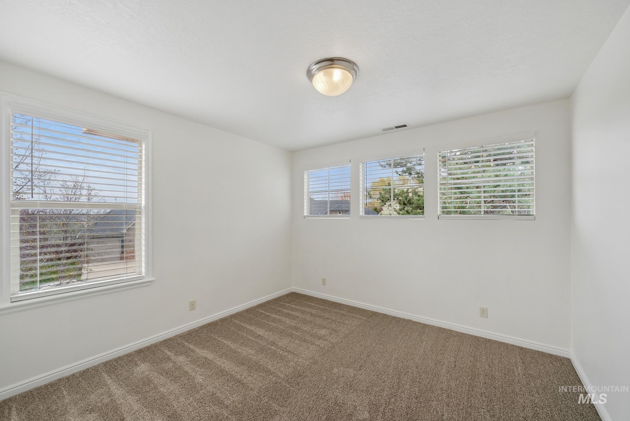 619 E Bonita Canyon, Meridian, Idaho 83642, 5 Bedrooms, 3 Bathrooms, Residential For Sale, Price $678,000,MLS 98997510