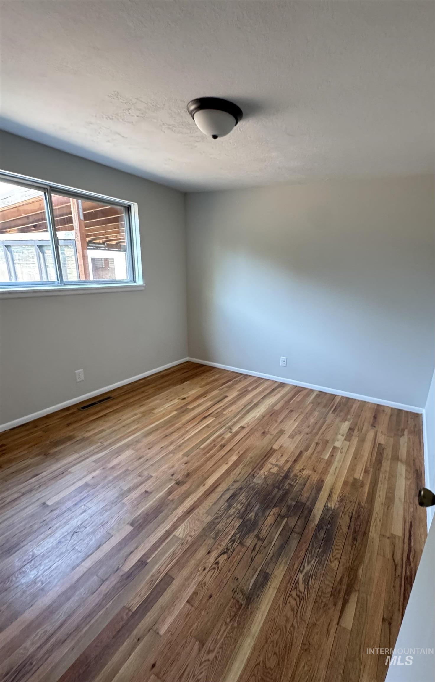 6428 W Kirkwood Rd, Boise, Idaho 83709, 3 Bedrooms, 1.5 Bathrooms, Residential For Sale, Price $385,000, 98997512