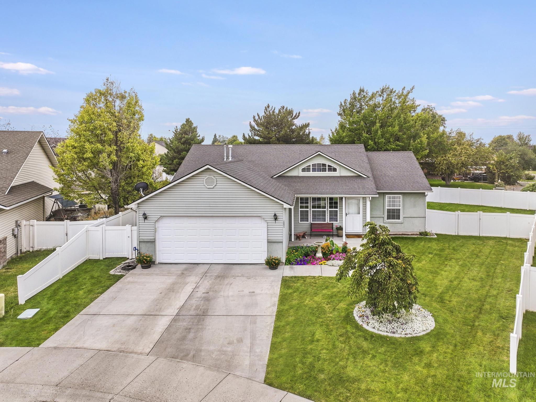 1327 Cody Ct, Twin Falls, Idaho 83301, 3 Bedrooms, 2 Bathrooms, Residential For Sale, Price $379,900, 98997513
