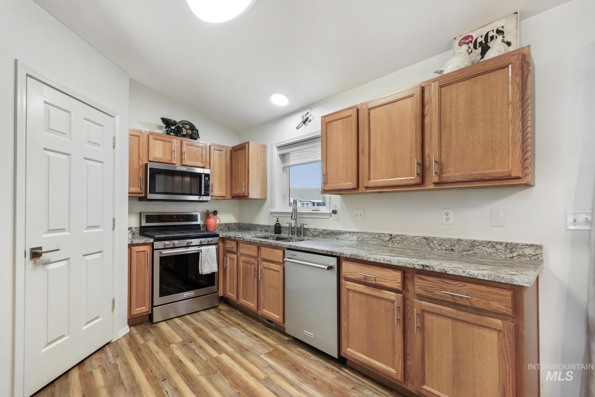 1327 Cody Ct, Twin Falls, Idaho 83301, 3 Bedrooms, 2 Bathrooms, Residential For Sale, Price $379,900, 98997513