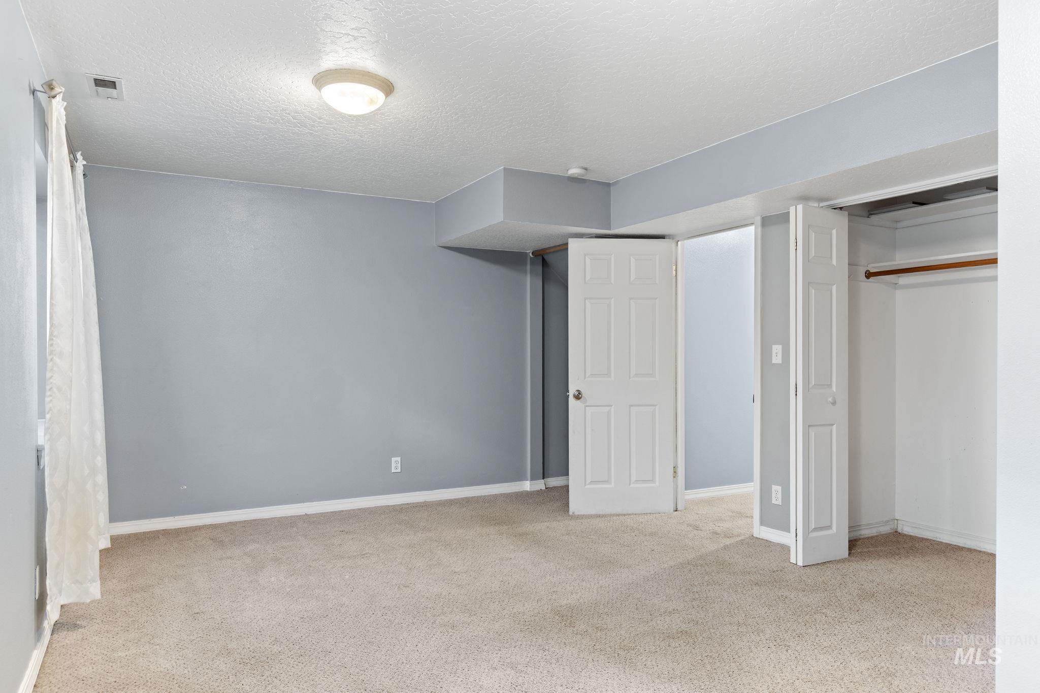 617 Lake Lowell, Nampa, Idaho 83686, 3 Bedrooms, 2 Bathrooms, Residential For Sale, Price $379,000, 98997514