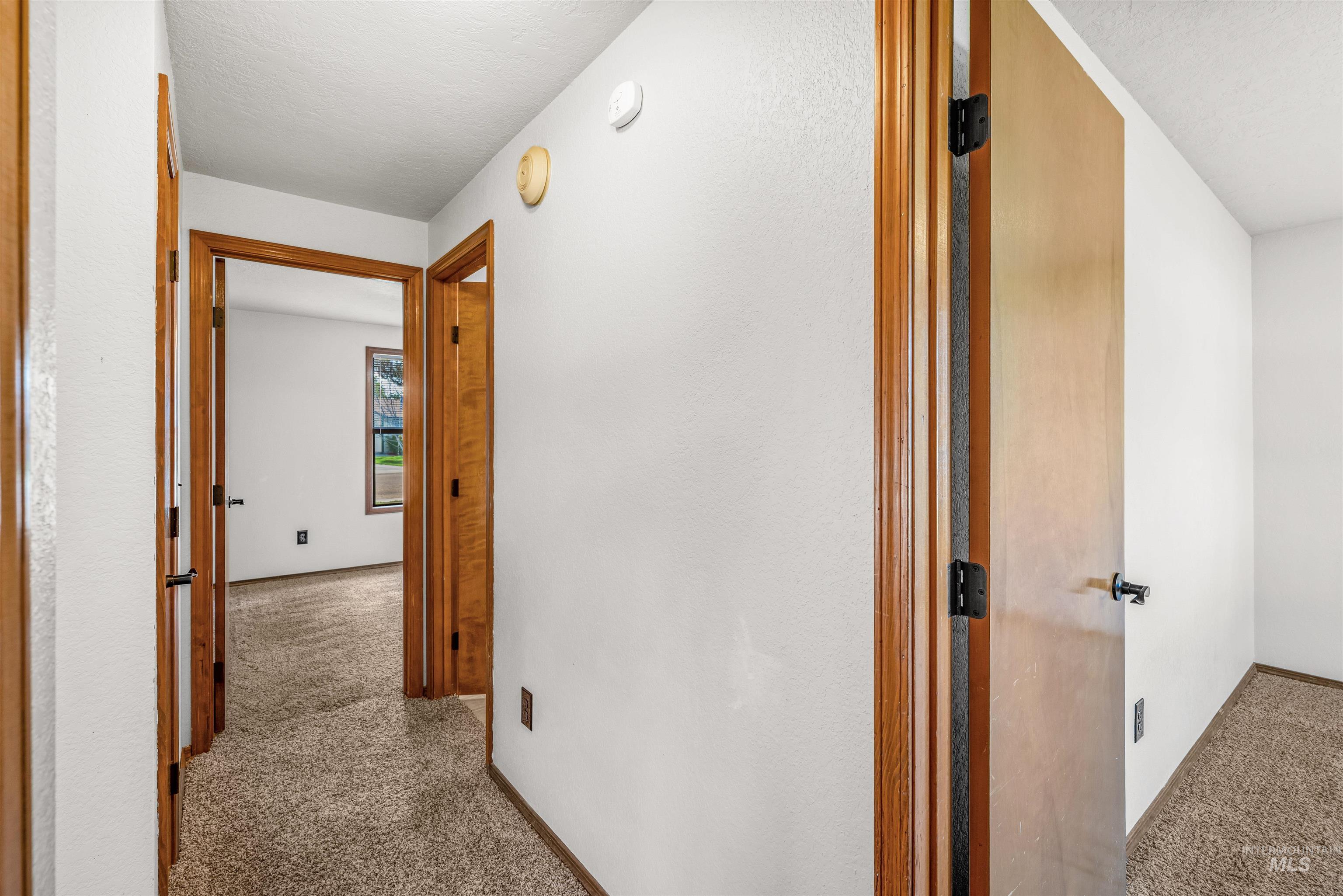 300 Meadowbrook Dr, Nampa, Idaho 83686, 3 Bedrooms, 2 Bathrooms, Residential For Sale, Price $364,900,MLS 98997515