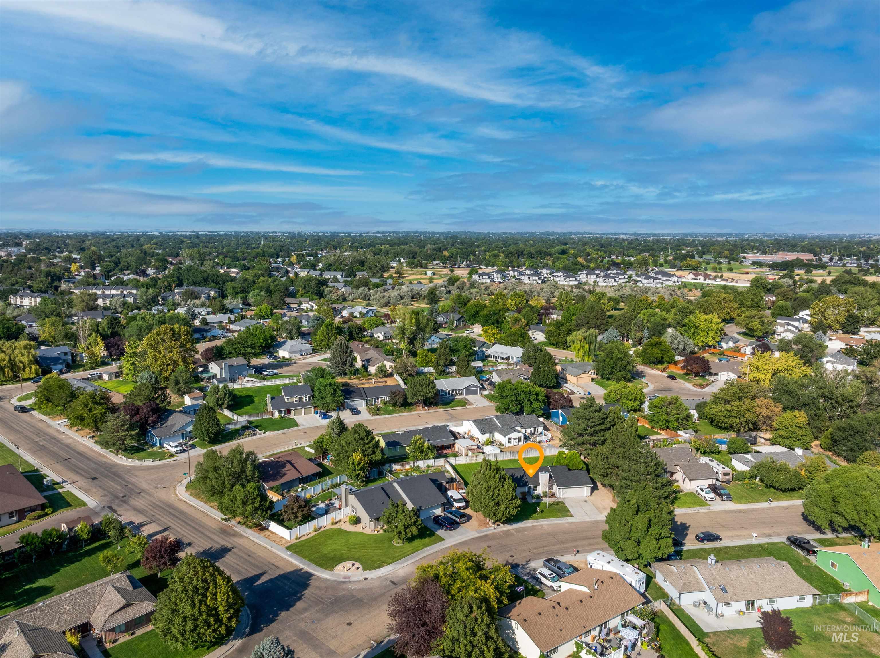 300 Meadowbrook Dr, Nampa, Idaho 83686, 3 Bedrooms, 2 Bathrooms, Residential For Sale, Price $364,900,MLS 98997515
