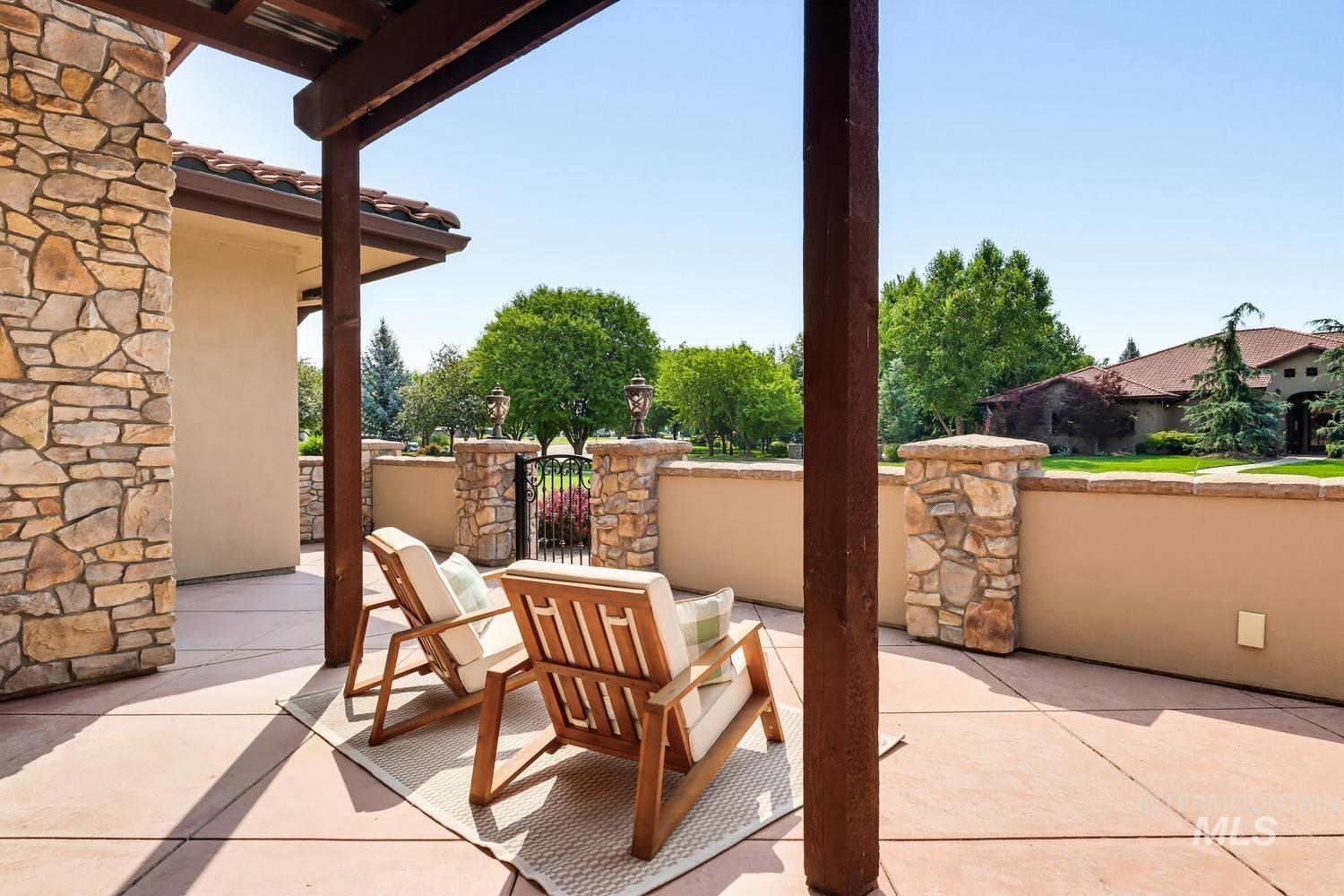 928 W Oceano Bello, Eagle, Idaho 83616, 3 Bedrooms, 3 Bathrooms, Residential For Sale, Price $1,695,000, 98997516