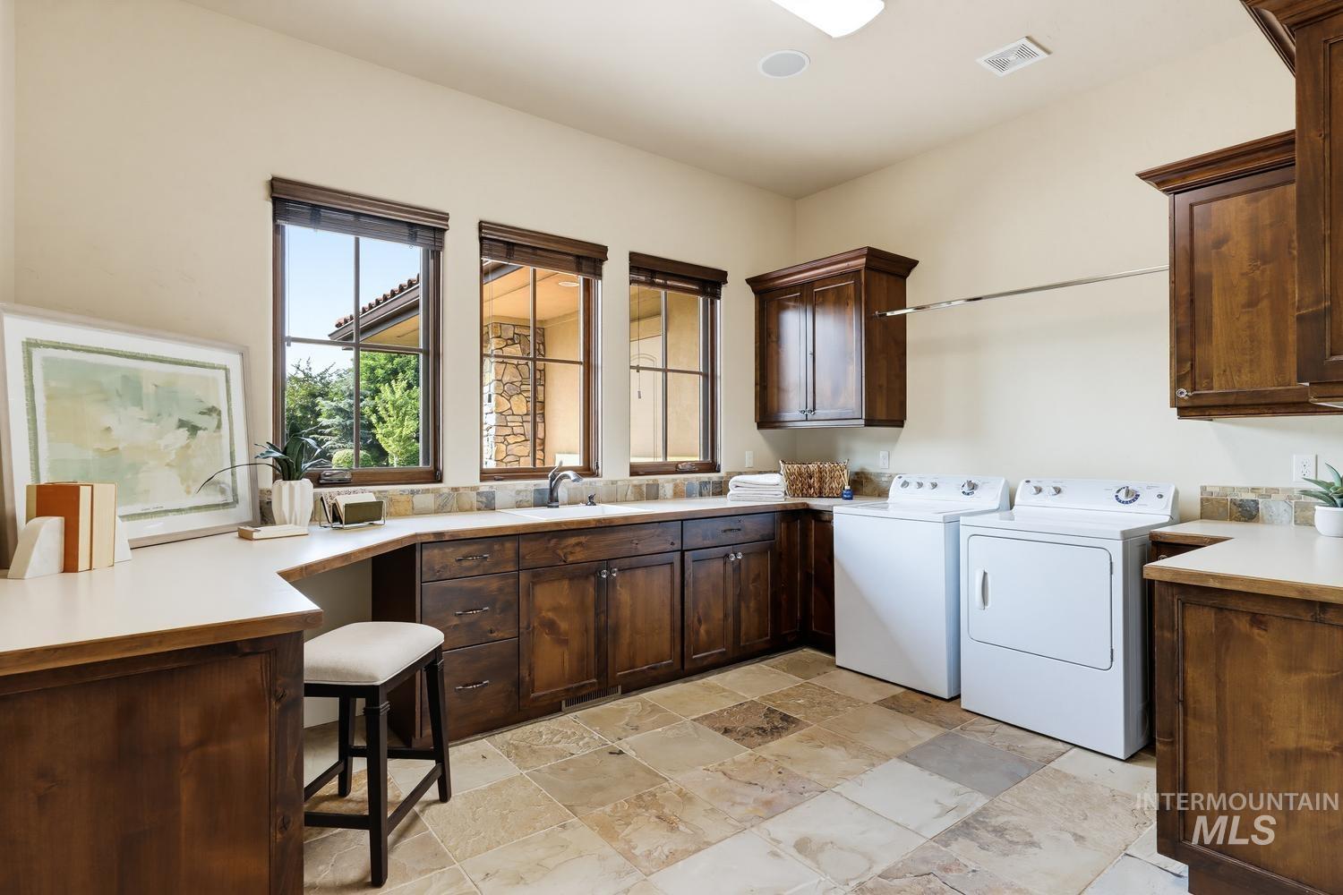 928 W Oceano Bello, Eagle, Idaho 83616, 3 Bedrooms, 3 Bathrooms, Residential For Sale, Price $1,695,000, 98997516
