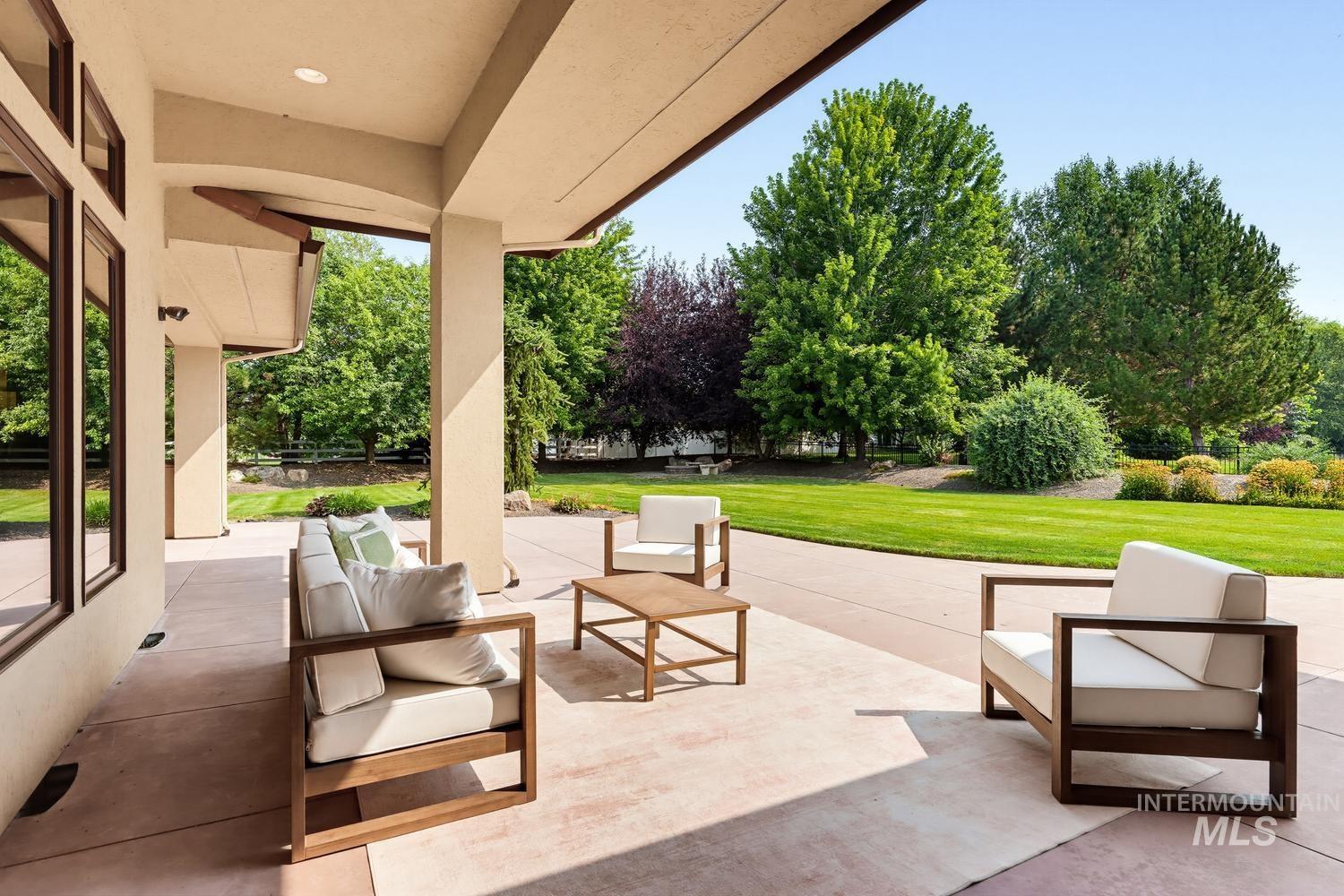 928 W Oceano Bello, Eagle, Idaho 83616, 3 Bedrooms, 3 Bathrooms, Residential For Sale, Price $1,695,000, 98997516