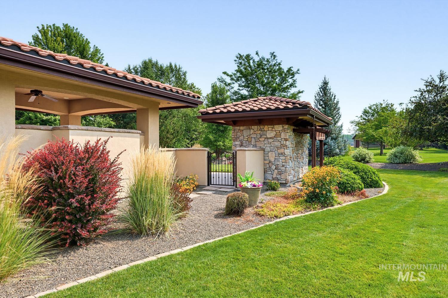 928 W Oceano Bello, Eagle, Idaho 83616, 3 Bedrooms, 3 Bathrooms, Residential For Sale, Price $1,695,000, 98997516