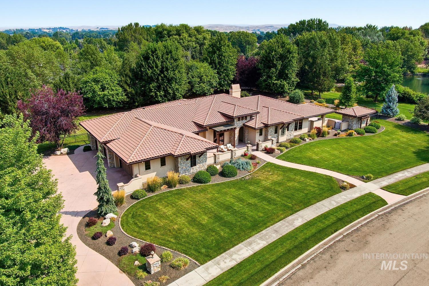 928 W Oceano Bello, Eagle, Idaho 83616, 3 Bedrooms, 3 Bathrooms, Residential For Sale, Price $1,695,000, 98997516