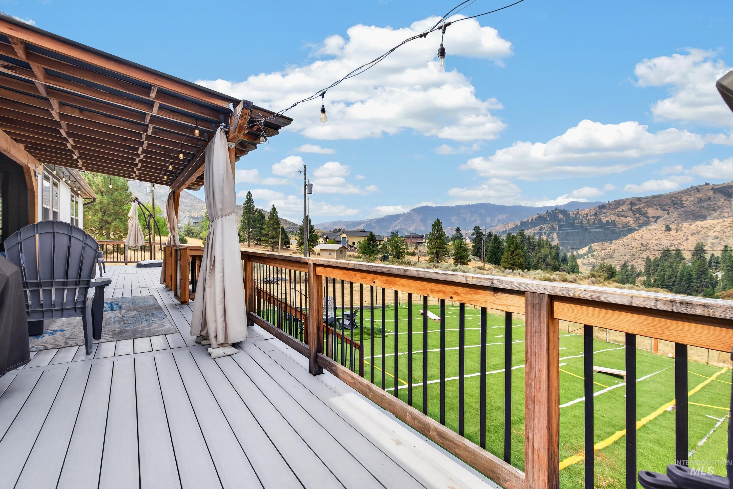 132 Mores Creek Rim Rd, Boise, Idaho 83716, 5 Bedrooms, 2.5 Bathrooms, Residential For Sale, Price $899,900, 98997518