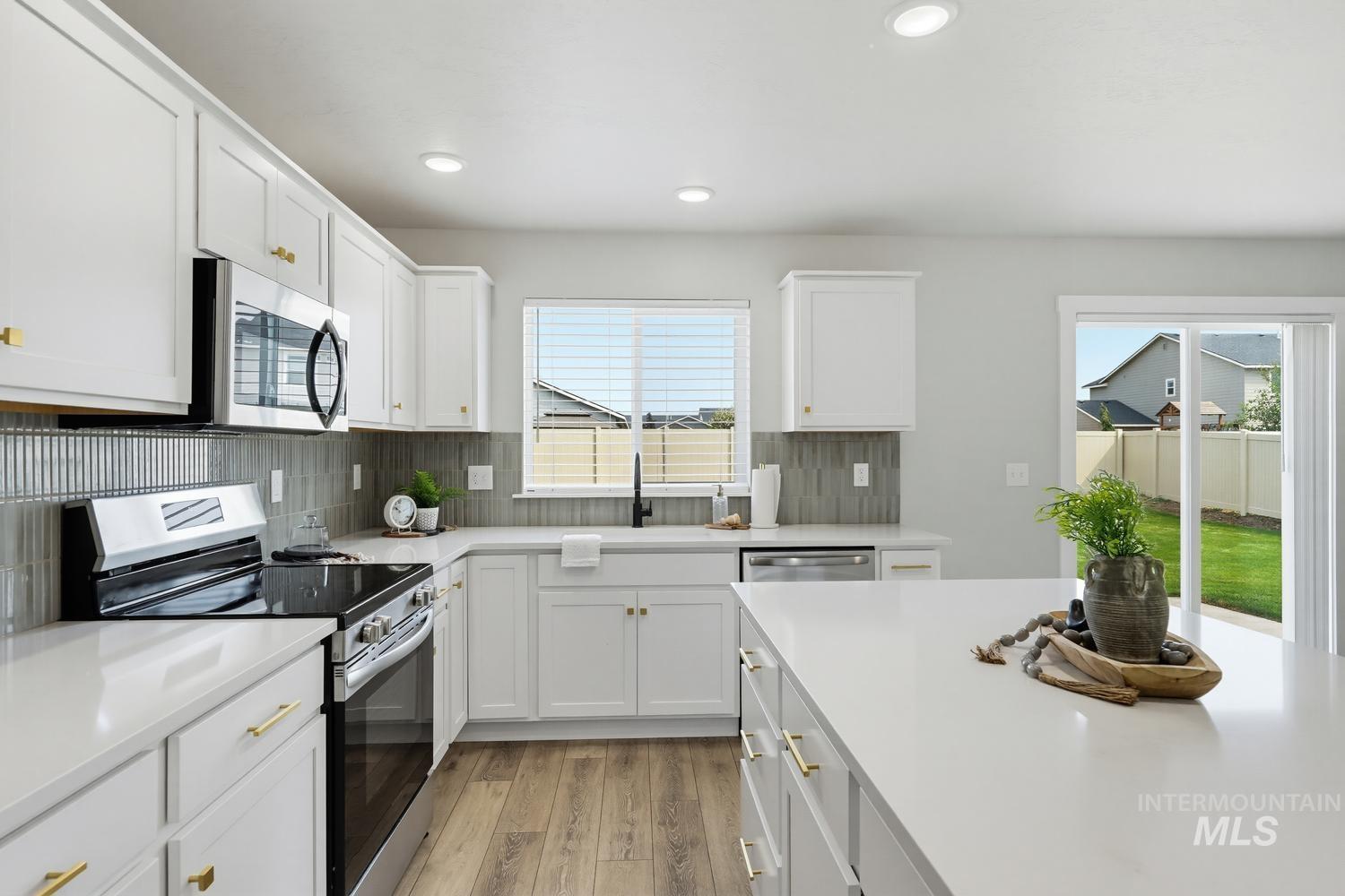 7608 E Limpkin Dr, Nampa, Idaho 83687, 4 Bedrooms, 2.5 Bathrooms, Residential For Sale, Price $529,900, 98997519